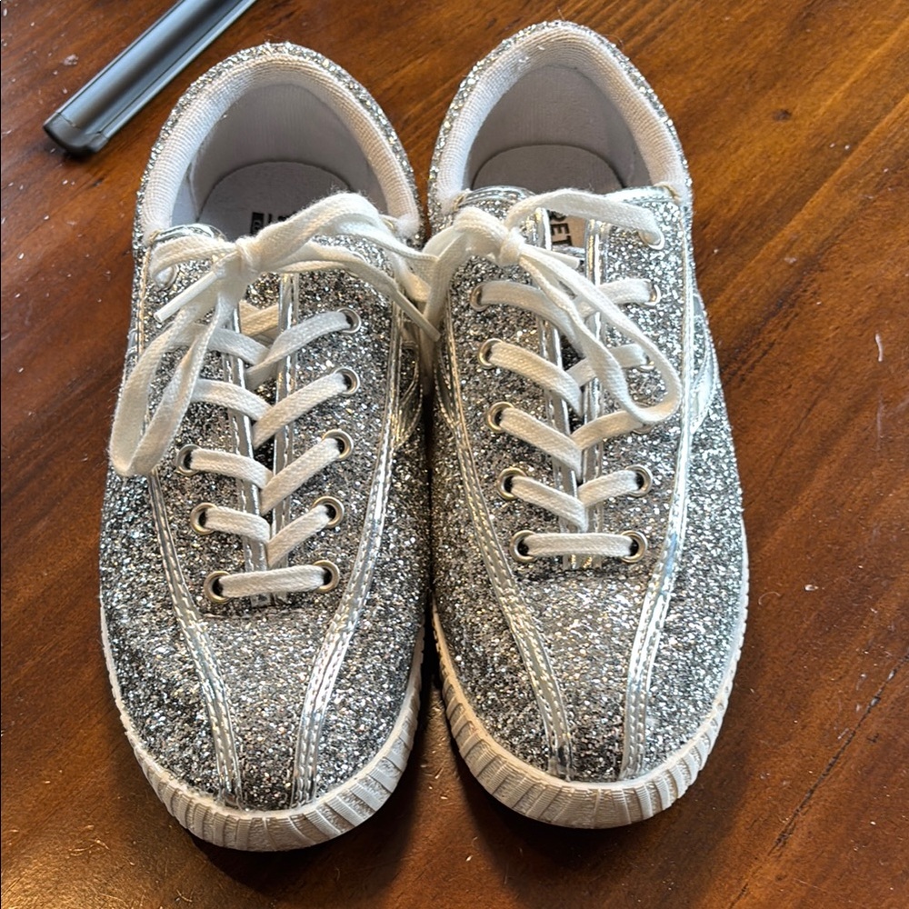Tretorn Silver and White Sparkly Sneakers with Low-Top Design